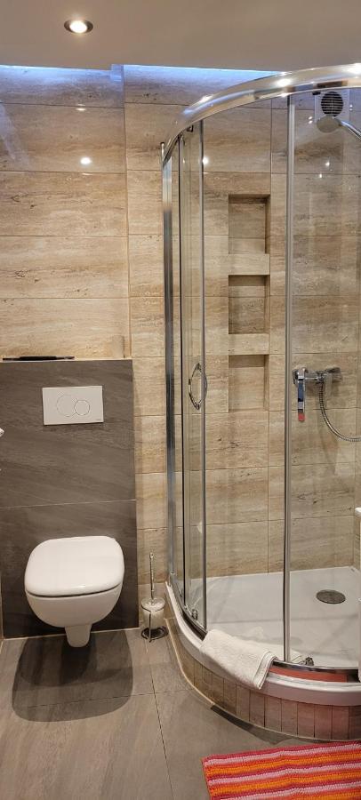 Tlc Apartments Cracow Krakow Ngoại thất bức ảnh