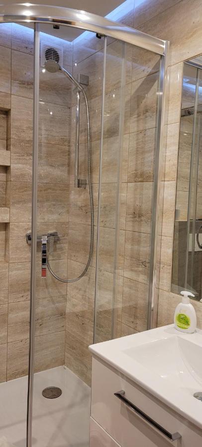 Tlc Apartments Cracow Krakow Ngoại thất bức ảnh